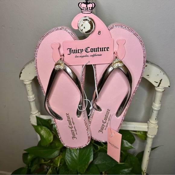 Juicy Couture Blush Sandals with Silver Accents, NEW, beautiful - Picture 1 of 4